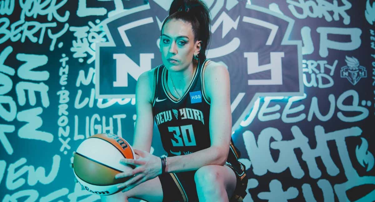 “How Breanna Stewart’s Custom Calendar and European Championship Led to a Legendary Landing in Brooklyn”