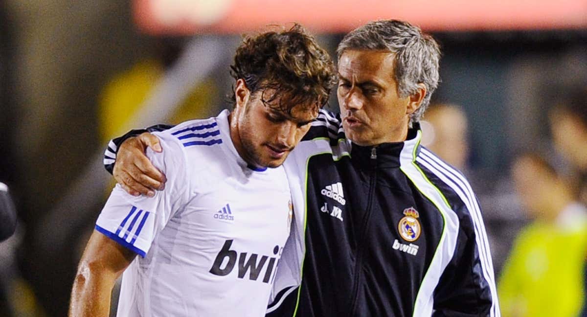 Pedro León’s ‘personal misfortune’ with José Mourinho, according to his family: “When you get together with this kind of person…”