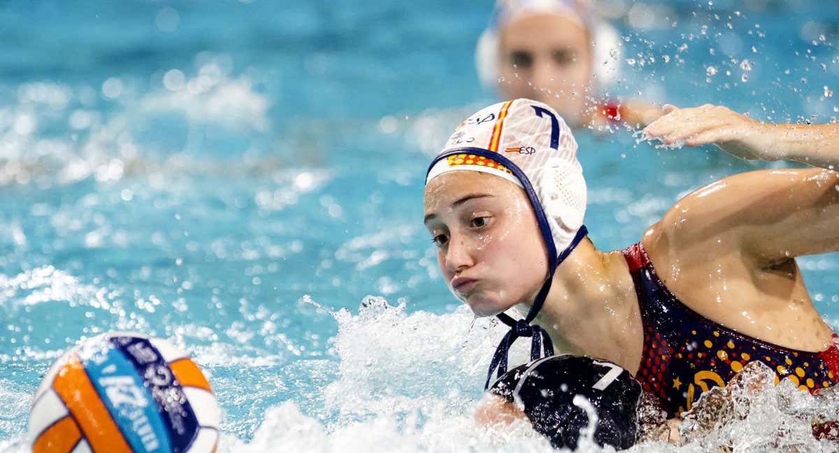La Selección femenina sella dos expedientes antes del partido de las